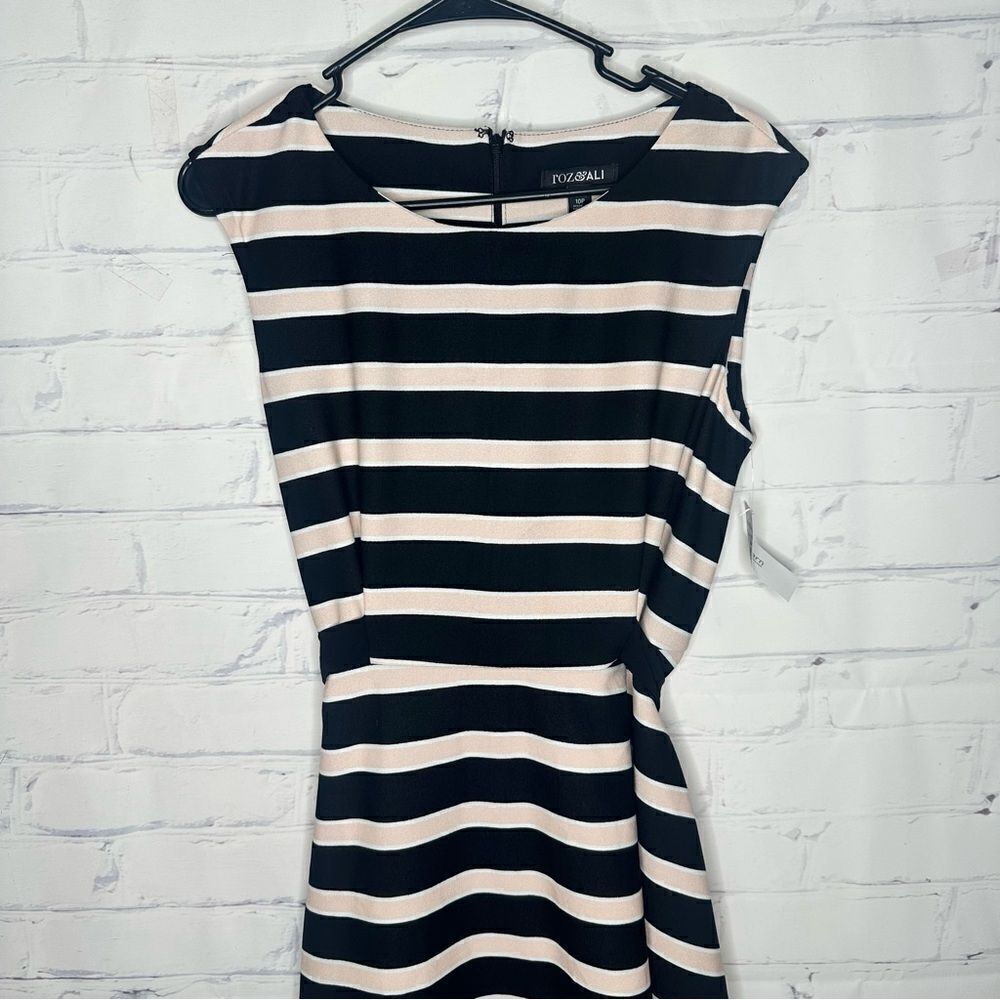 Roz & Aliโ size 10 petite pink & black dress -โbrand new with tags!